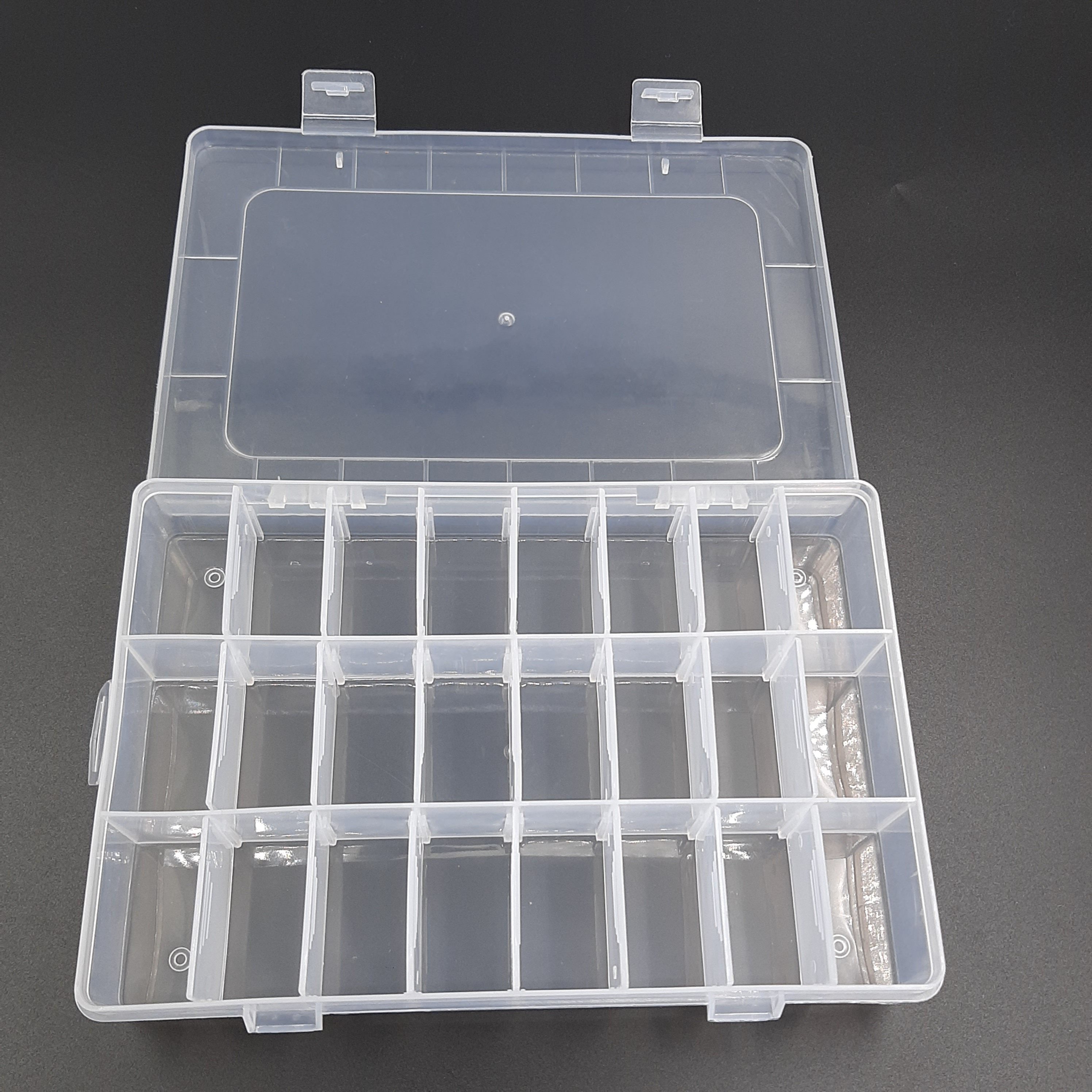 Caja plástica organizadora rectangular 24 espacios